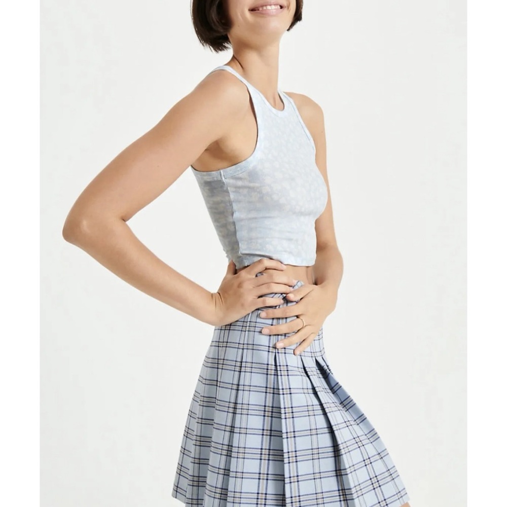 Aritzia Sunday Best Pleated Olive Mini Skirt - Picture 3 of 11